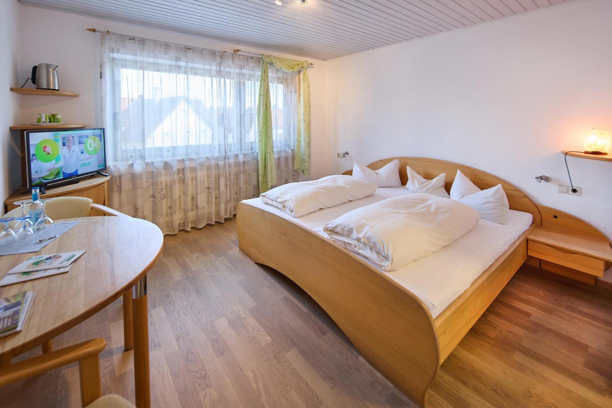 Biohotel-Restaurant Rose Hayingen Экстерьер фото