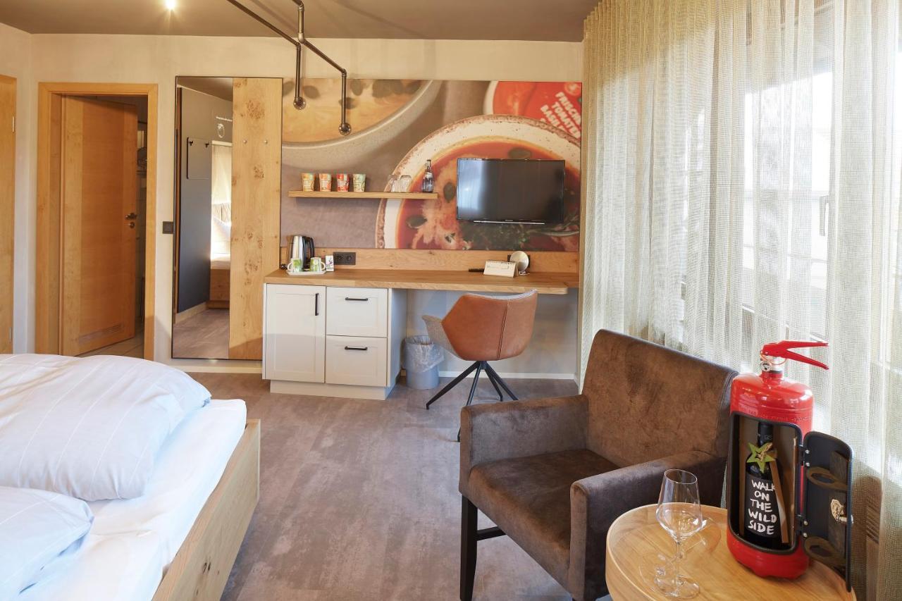 Biohotel-Restaurant Rose Hayingen Экстерьер фото